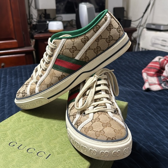 GUCCI - Picture 4 of 9